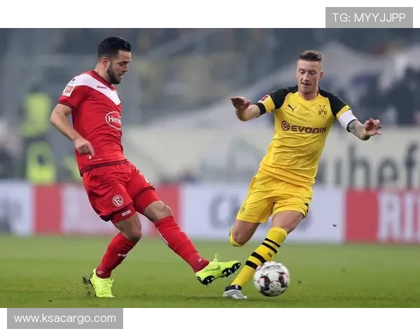 精彩比分对决，球队实力比拼引发全场高潮，紧张激烈难分胜负