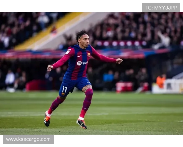 巴萨迎战塞维利亚决战 目标锁定三分 挑战稳固排名再创佳绩