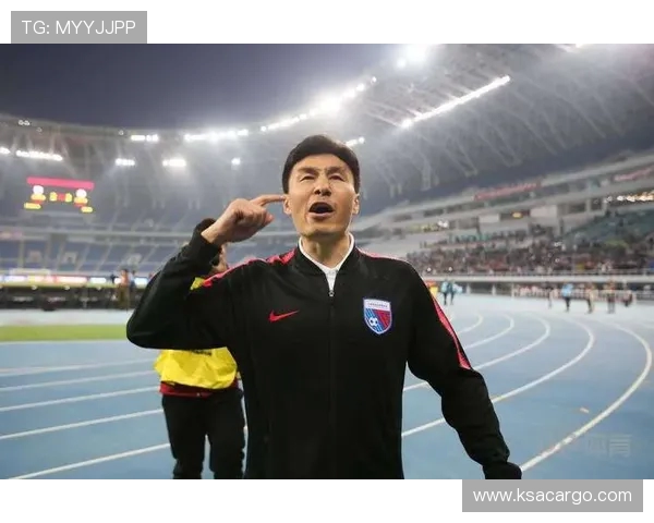 李玮锋如何通过足球生涯的蜕变与坚持成为中国足坛的代表性人物