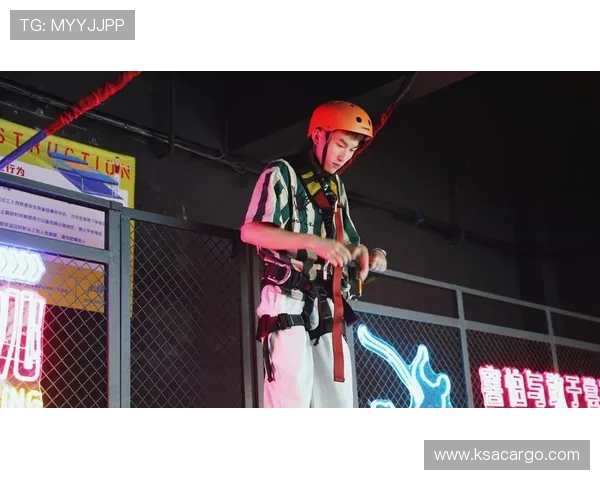 重庆极限运动队在世界街舞大赛中以59分领跑积分榜展现实力与风采