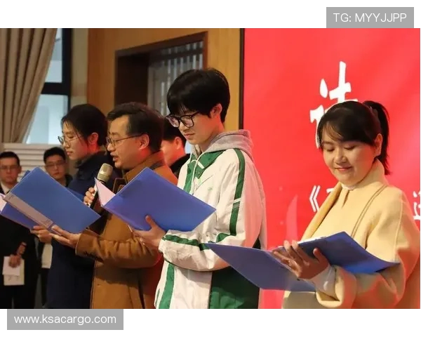 重庆羽毛球队逆袭之路：从低谷到巅峰的奋斗与反击