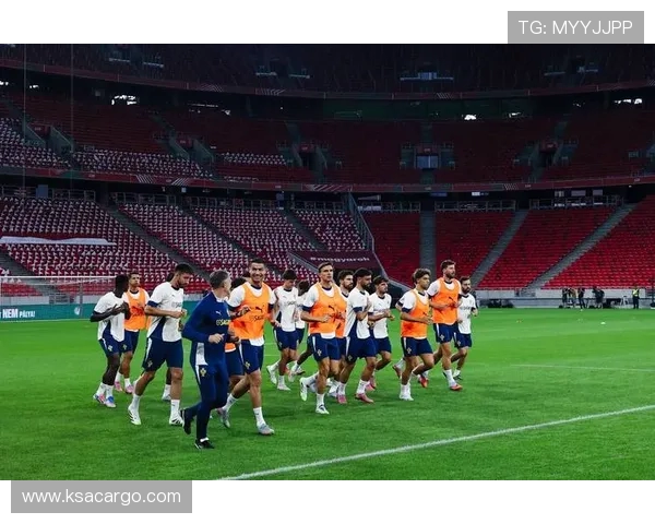 2018年世界杯预选赛中国足球队对阵香港队精彩回顾与赛后分析